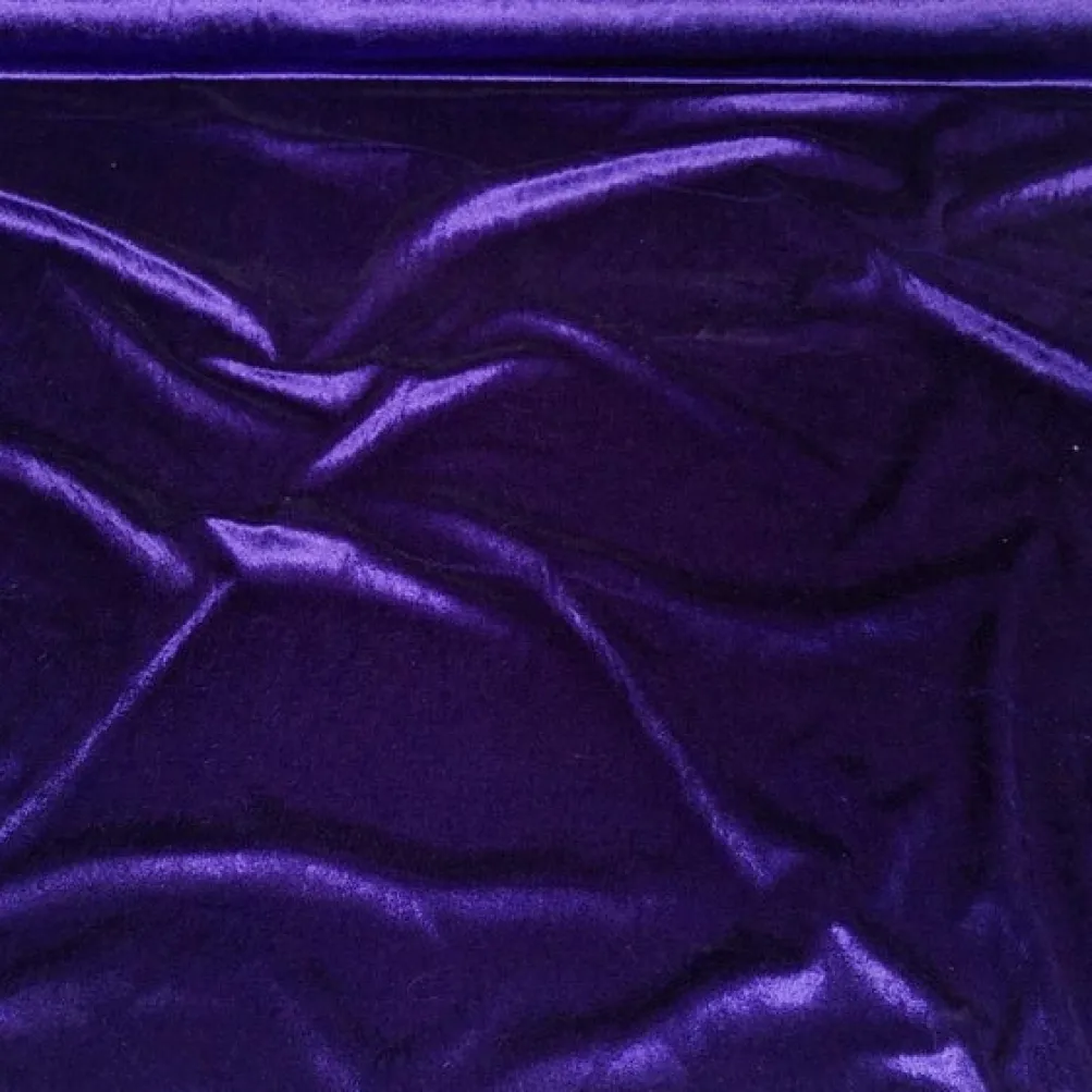 Lush Velvet Table Linen in Purple