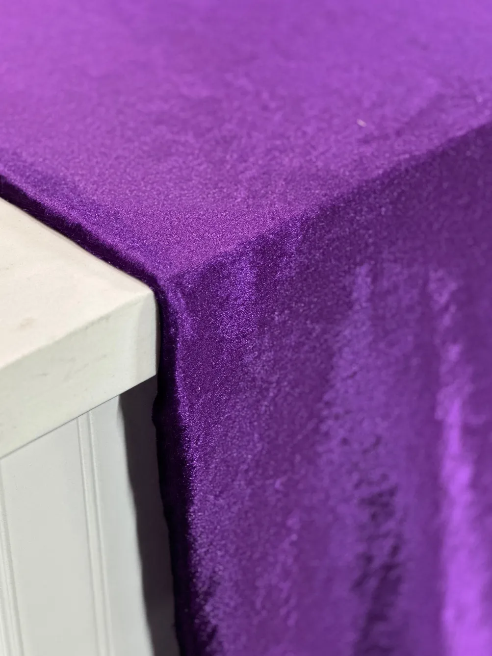 Lush Velvet Table Linen in Purple