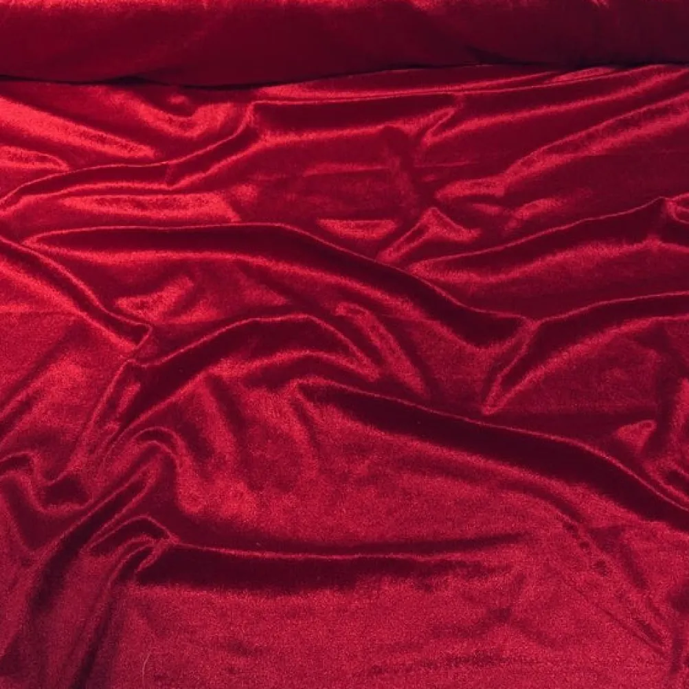 Lush Velvet Table Linen in Wine