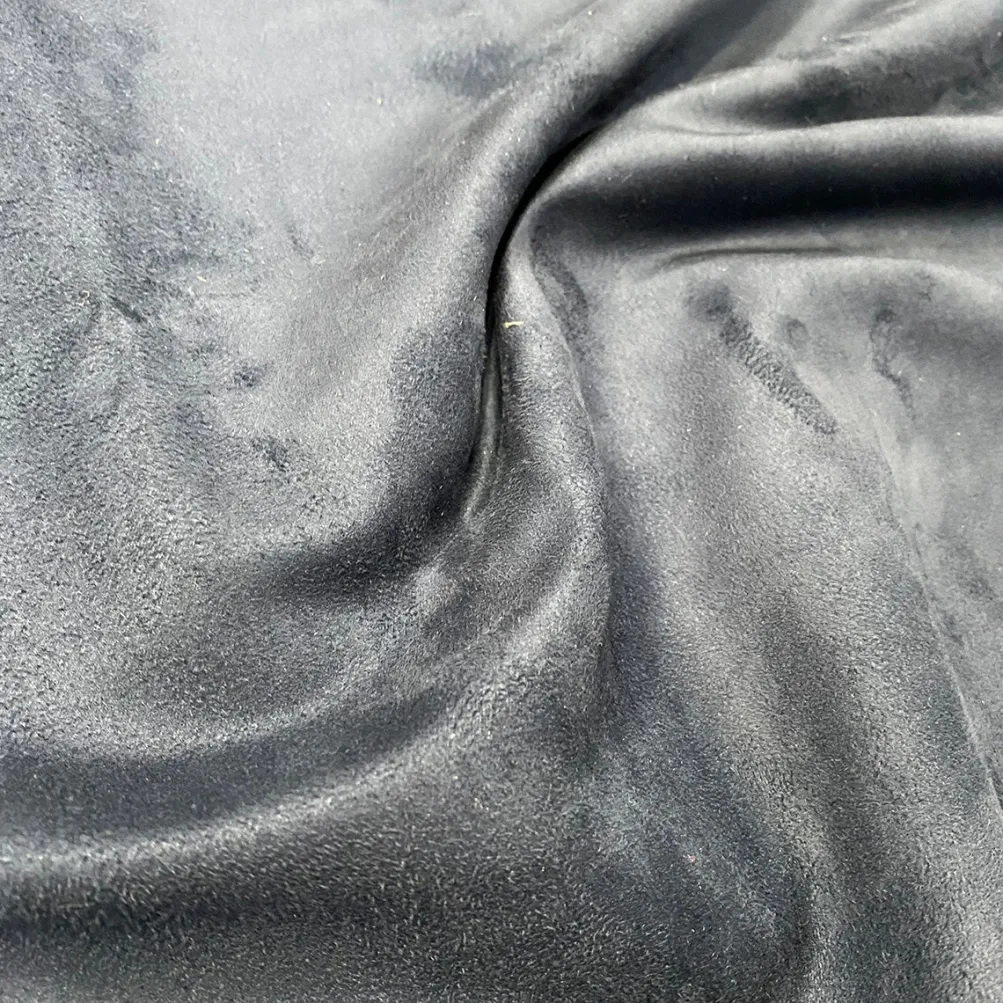 Lush Velvet Table Runner in Silver