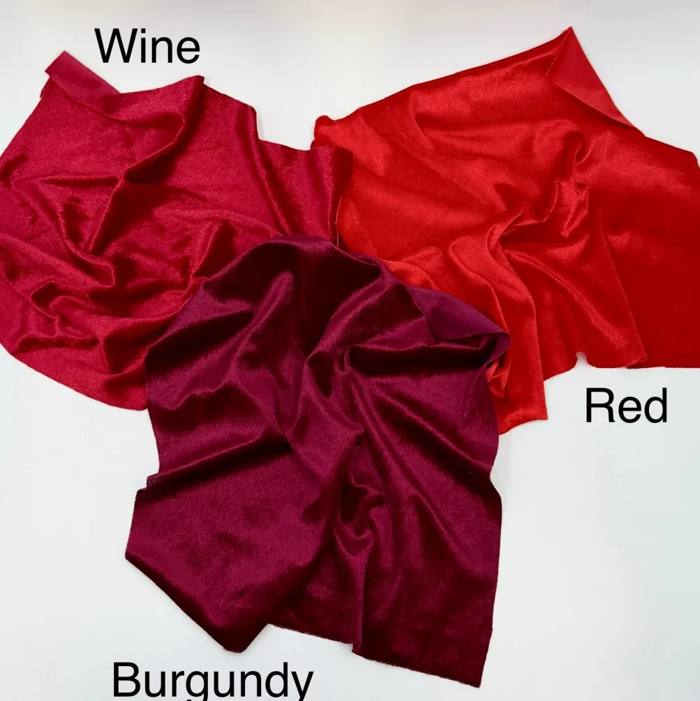 Lush Velvet Table Runner in Wine