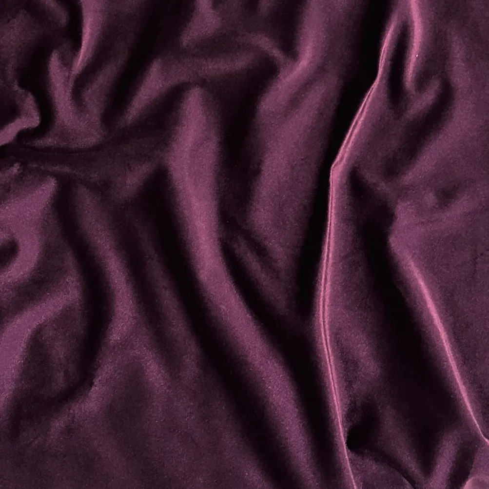 Luxury Plush Velvet Table Runner in Plum