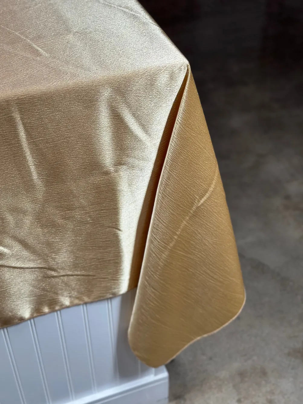 Luxury Satin Table Linen in Gold