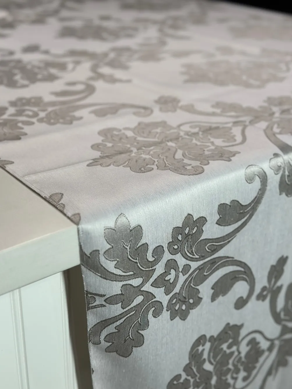 Madison Jacquard (Reversible) Table Linen in Silver