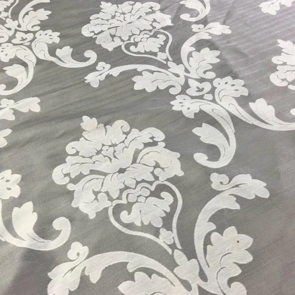 Madison Jacquard (Reversible) Table Linen in Silver