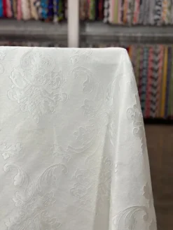 Madison Jacquard (Reversible) Table Linen in White