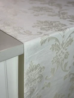 Madison Jacquard (Reversible) Table Linen in Champagne