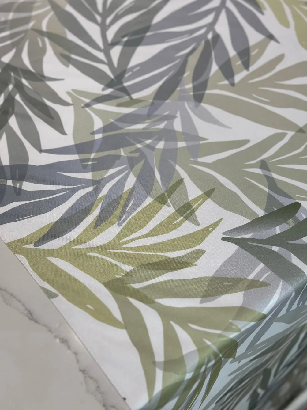Magnolia Leaf (Poly Print) Table Linen