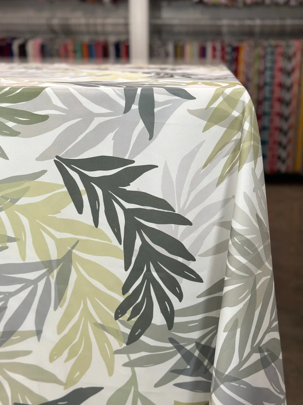 Magnolia Leaf (Poly Print) Table Linen