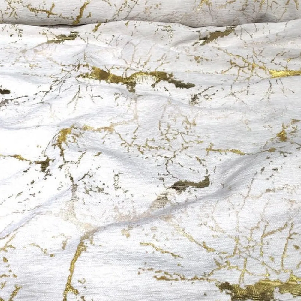 Marble Jacquard Table Linen in Gold