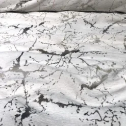 Marble Jacquard Table Linen in Silver
