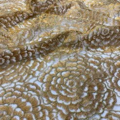 Metallic Rose Table Runner in DK Gold