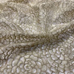Metallic Rose Table Runner in Champagne