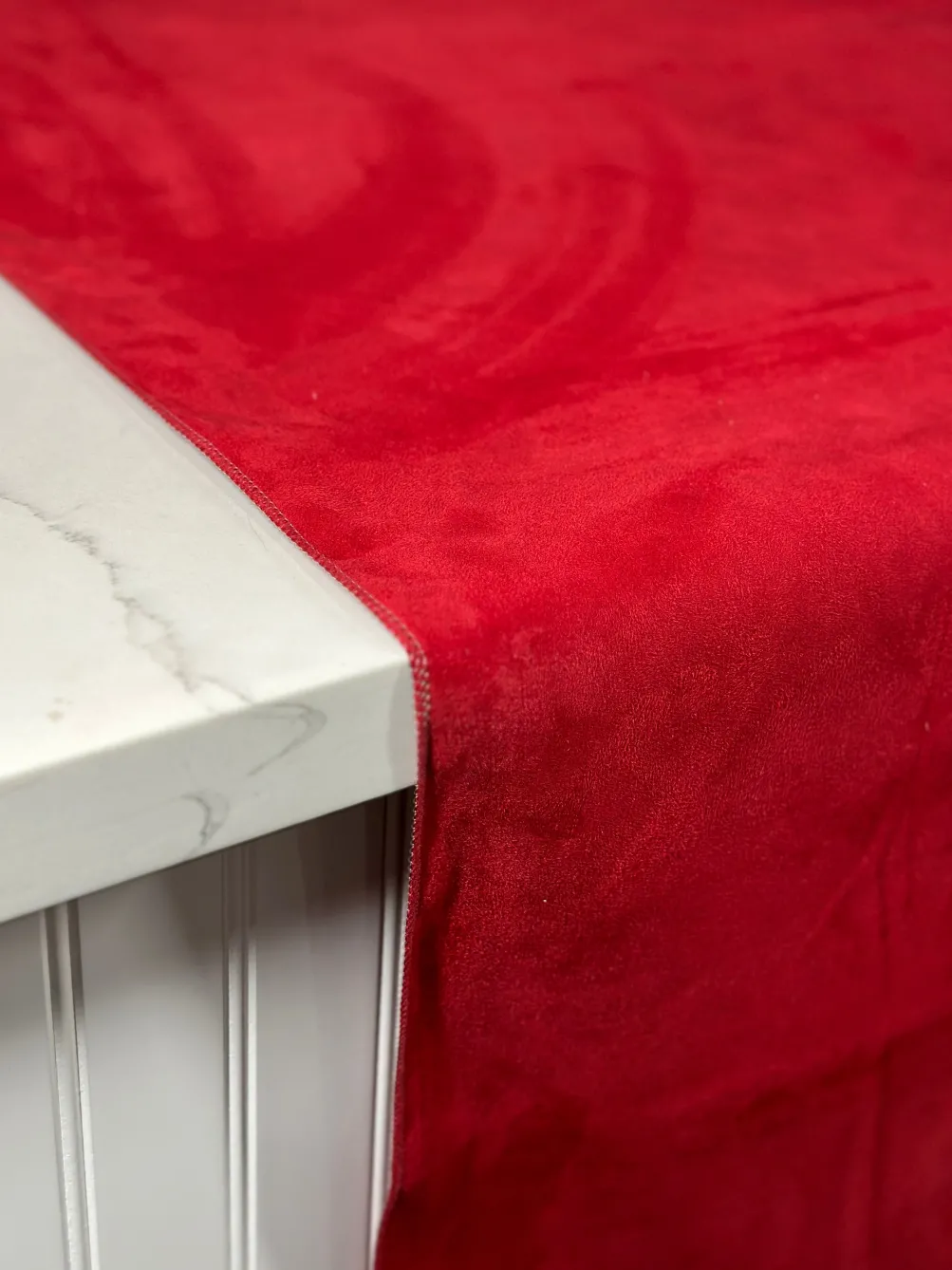 Microfiber Suede Table Linen in Red