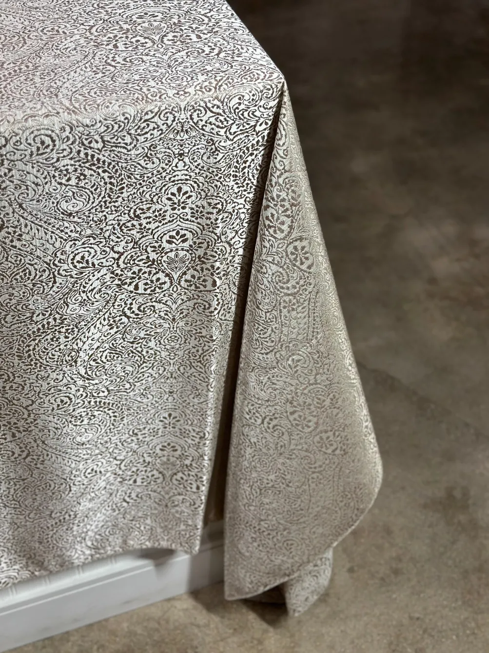 Miramar Jacquard Table Linen in Seafoam