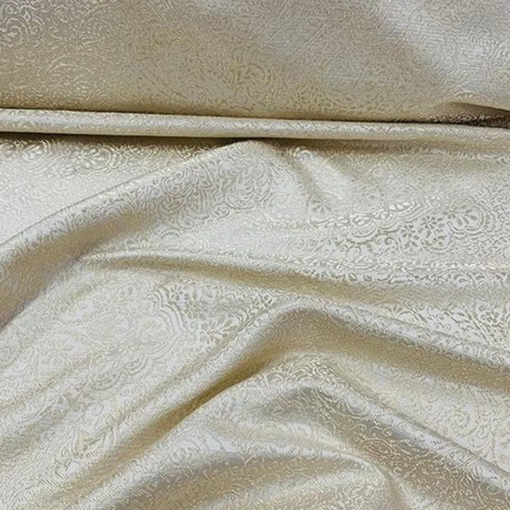 Miramar Jacquard Table Runner in Ivory and Gold