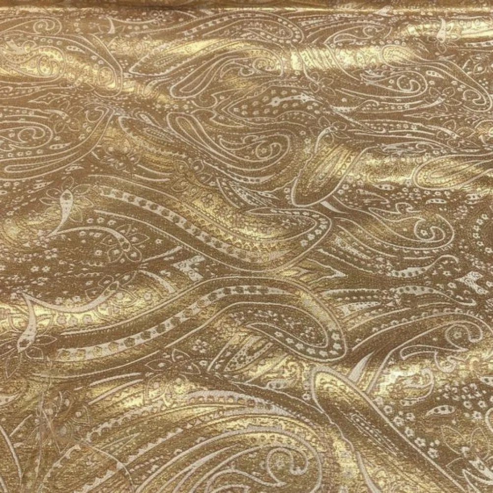 Paisley Jacquard Table Linen in Gold and Ivory