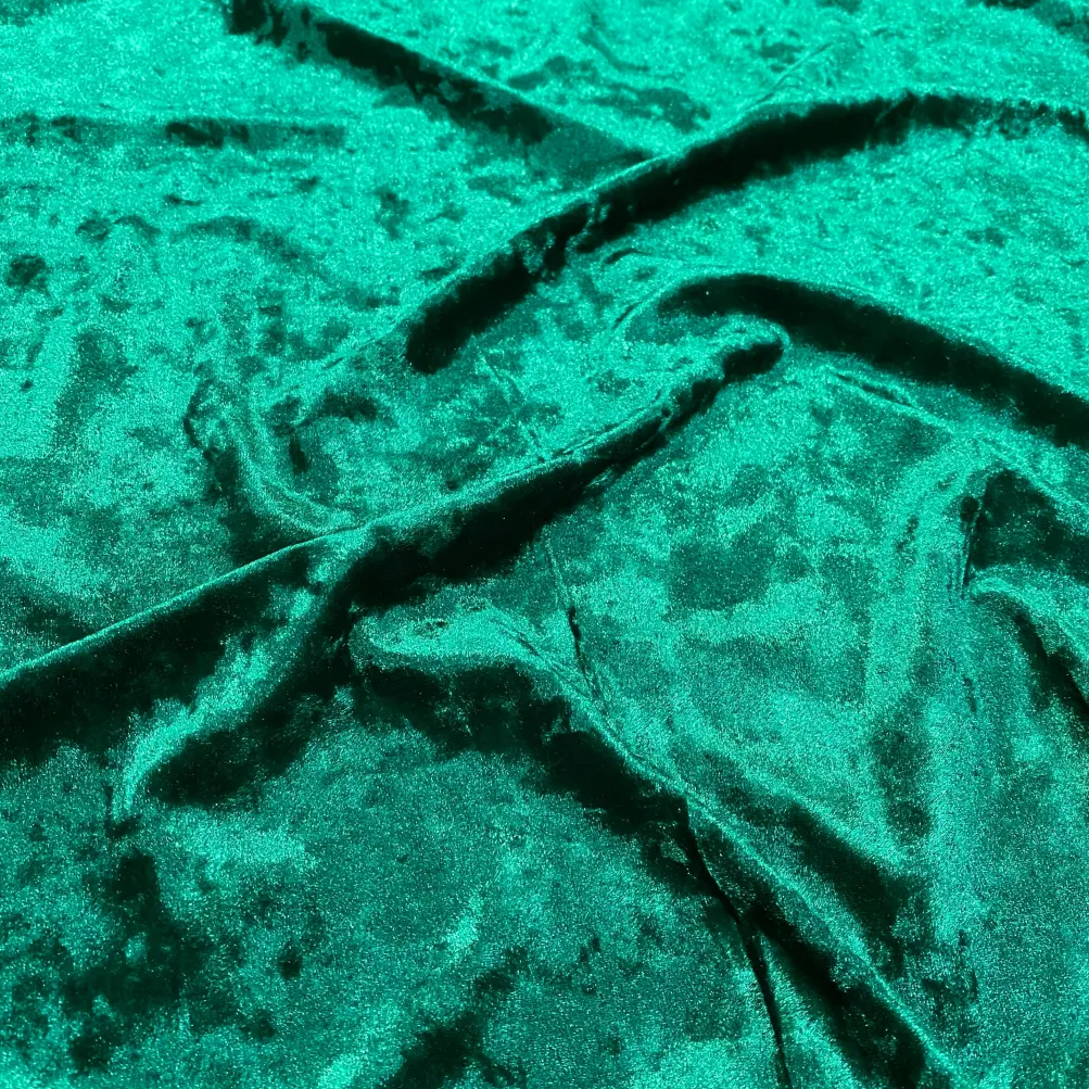 Panne (Crush) Velvet Table Linen in Hunter Green