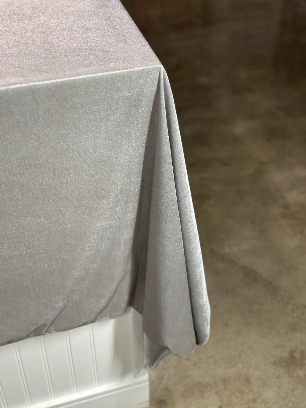 1pc - Lush Velvet Table Linen 132"x132" Square - Silver