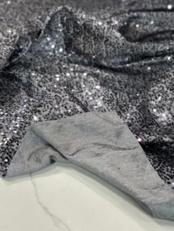 1pc - Taffeta Sequins Table Linen 108