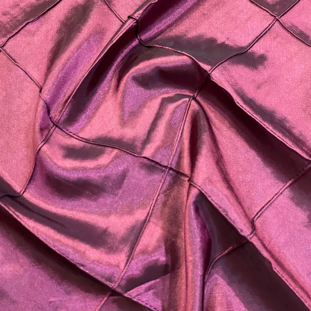 4" Pintuck Taffeta Table Runner in Eggplant 006