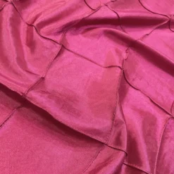 4" Pintuck Taffeta Table Runner in Hot Pink 128