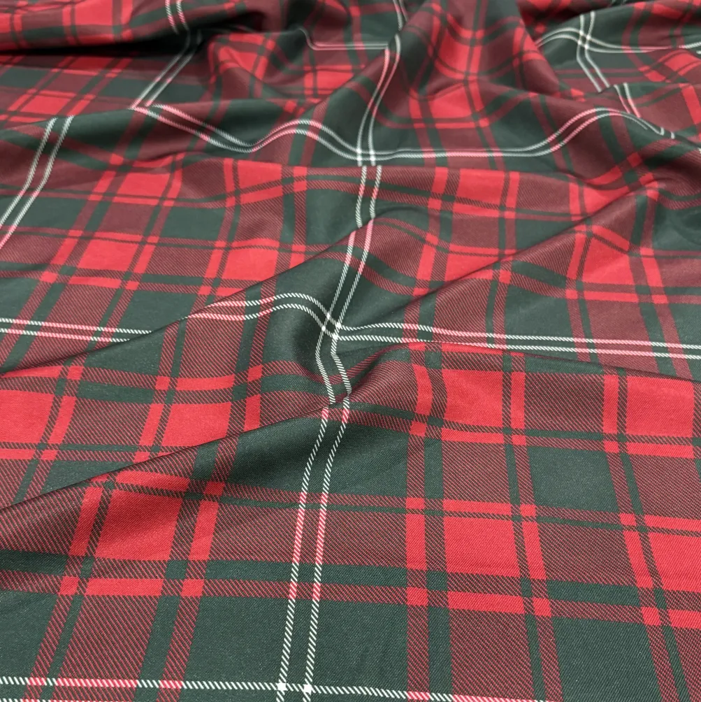 Plaid (Poly Print) Table Linen in Hollyridge