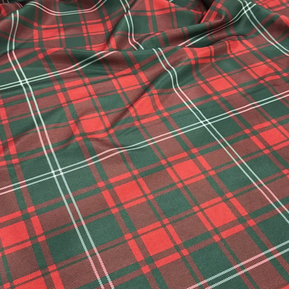 Plaid (Poly Print) Table Runner in Hollyridge