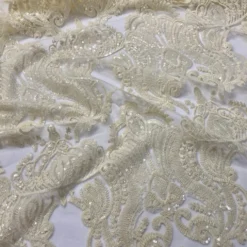 Princess Lace Table Runner in Ivory