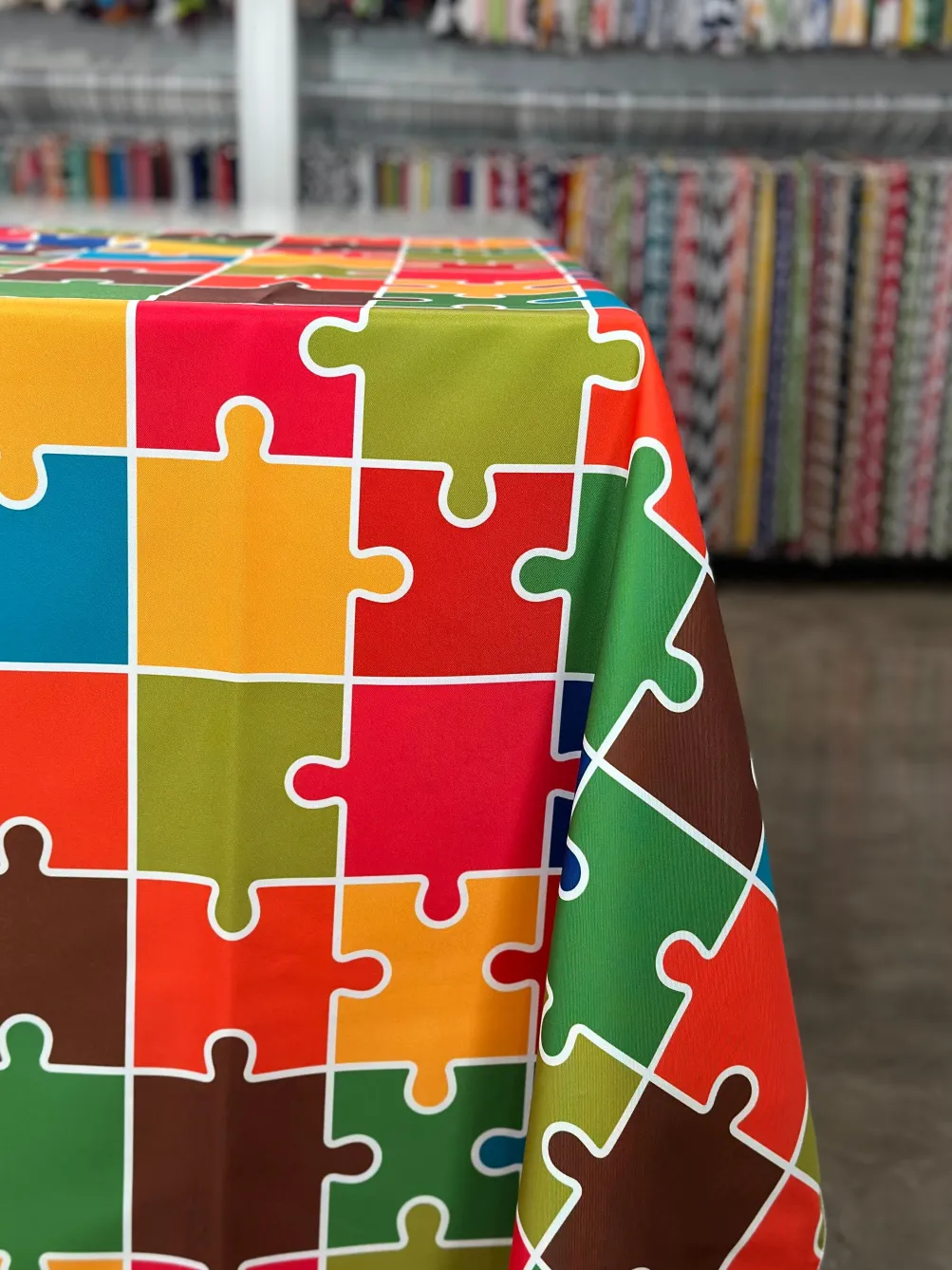 Puzzle (Poly Print) Table Linen