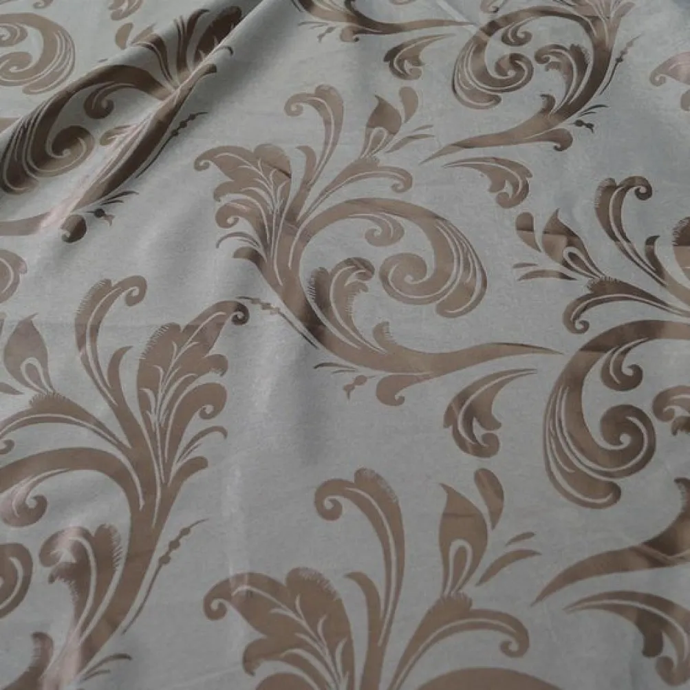Regal Jacquard (Reversible) Table Runner in Champagne