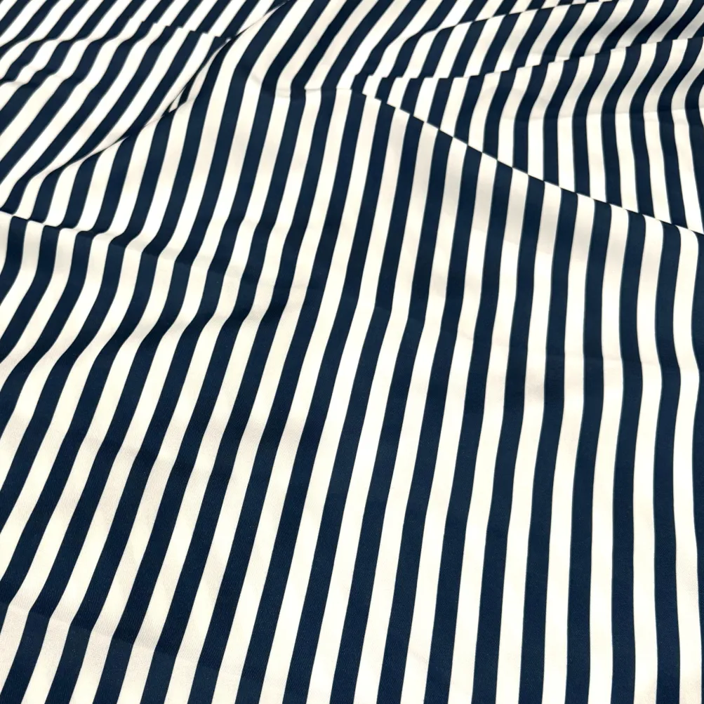Seersucker (Poly Print) Table Linen in Navy