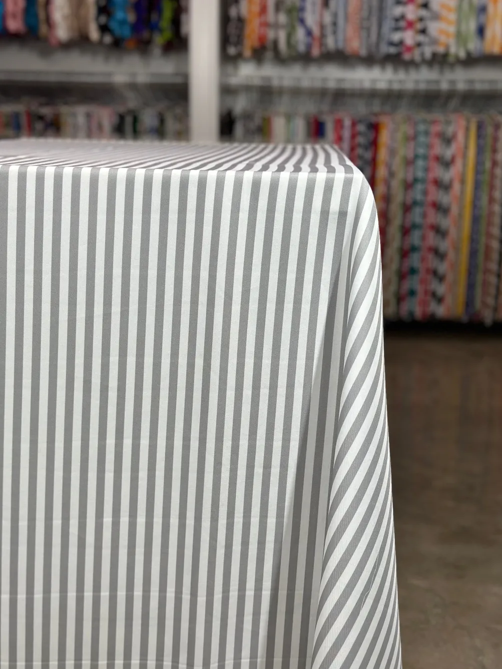 Seersucker (Poly Print) Table Linen in Silver