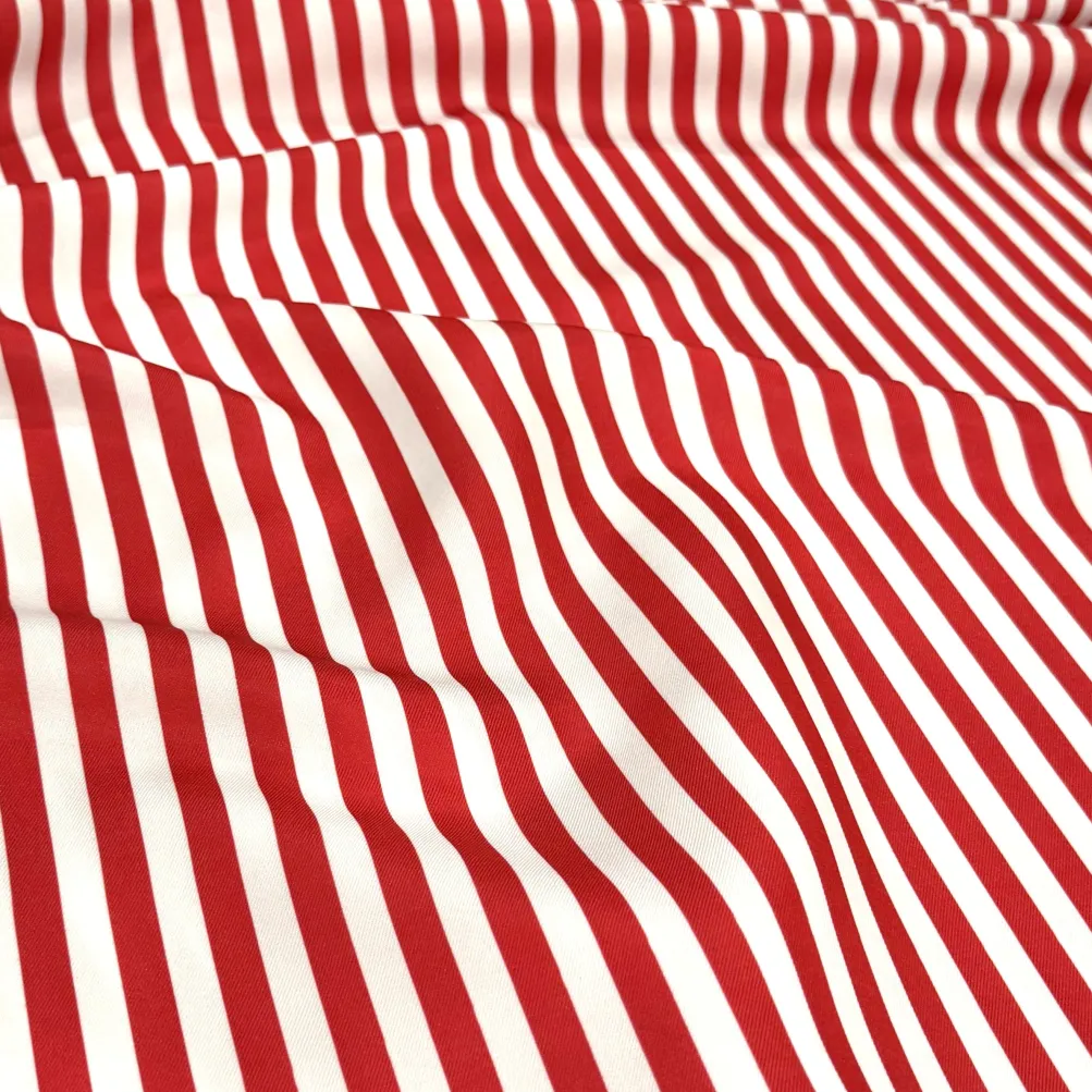 Seersucker (Poly Print) Table Runner in Red