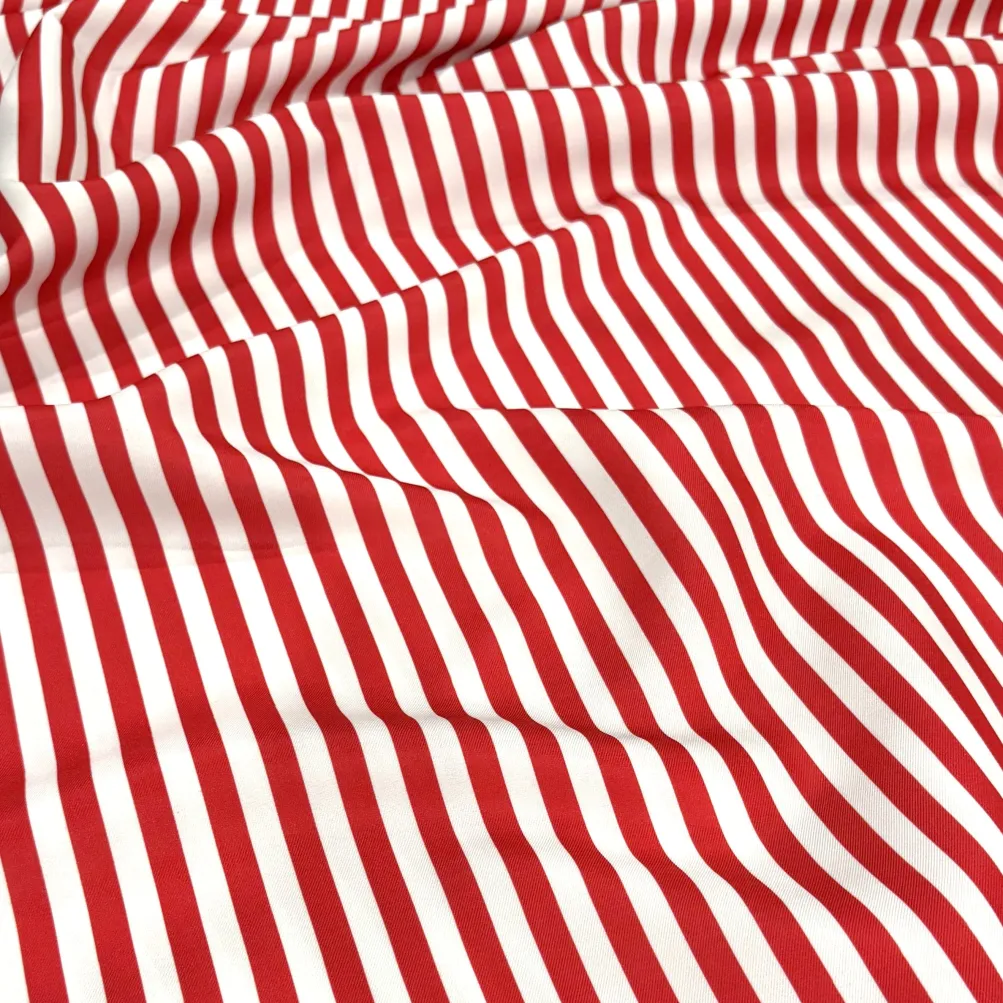 Seersucker (Poly Print) Table Runner in Red