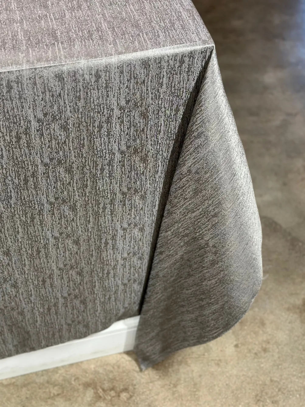 Sterling Jacquard Table Linen in Grey