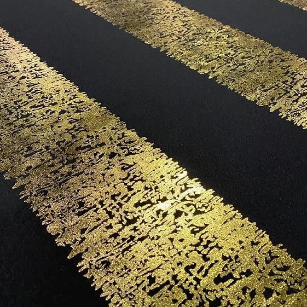 Stripe (Metallic Print) Table Runner in Black and Gold