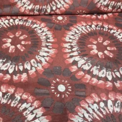 Sundaze Jacquard (Reversible) Table Linen in Red and Black