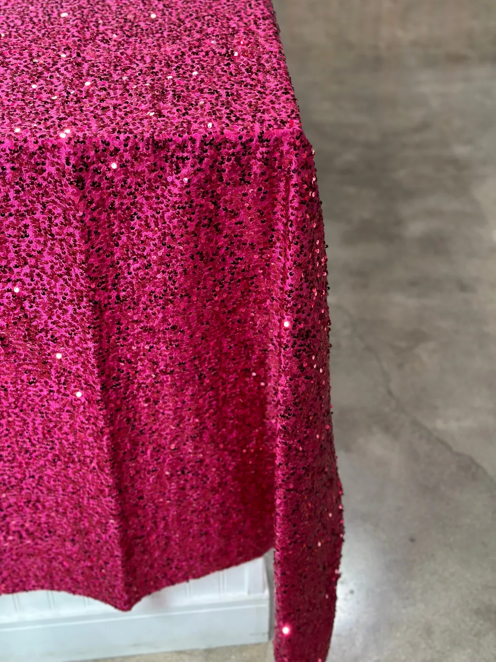 Taffeta Sequins Table Linen in Fuchsia