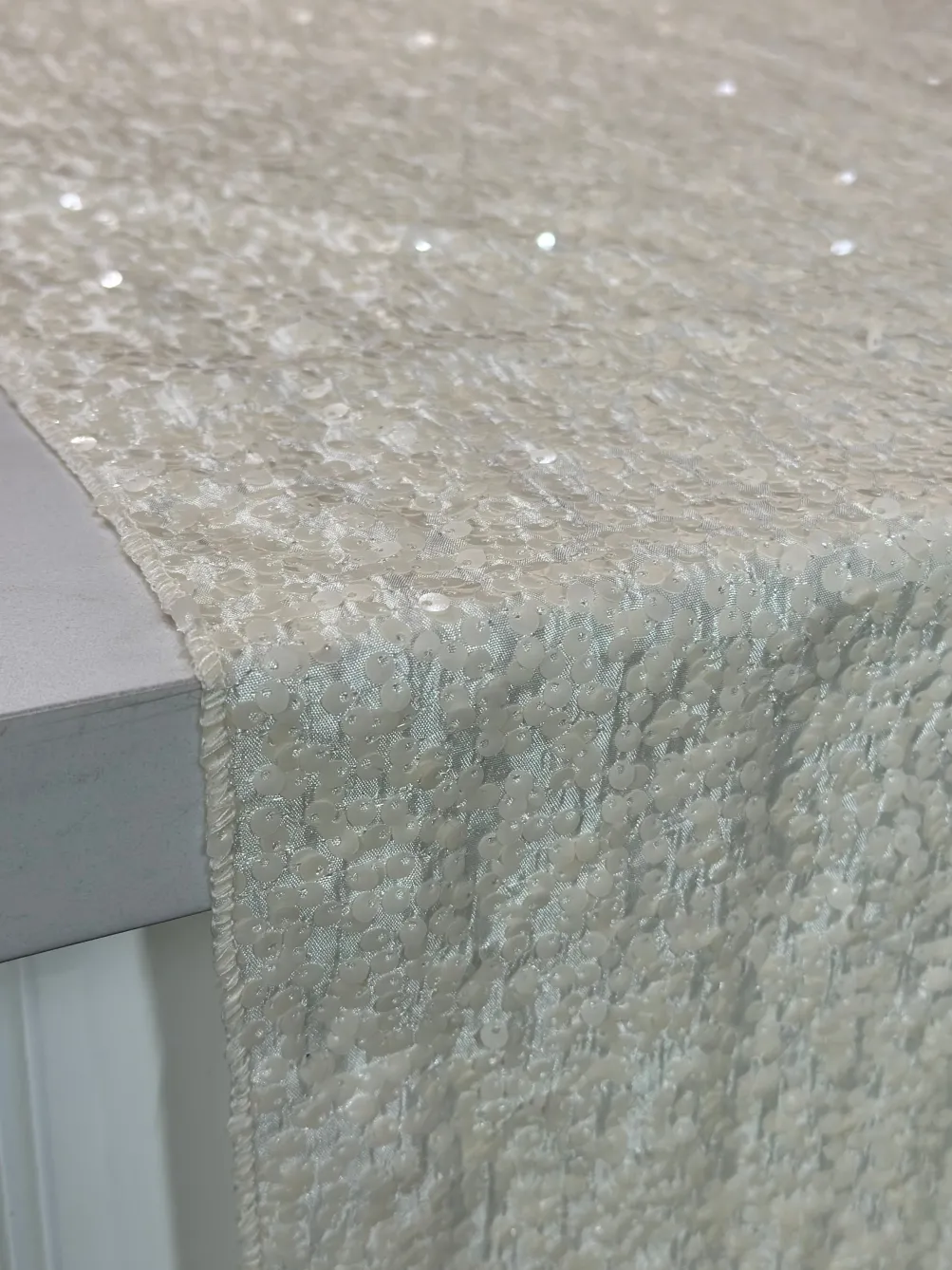 Taffeta Sequins Table Linen in Ivory