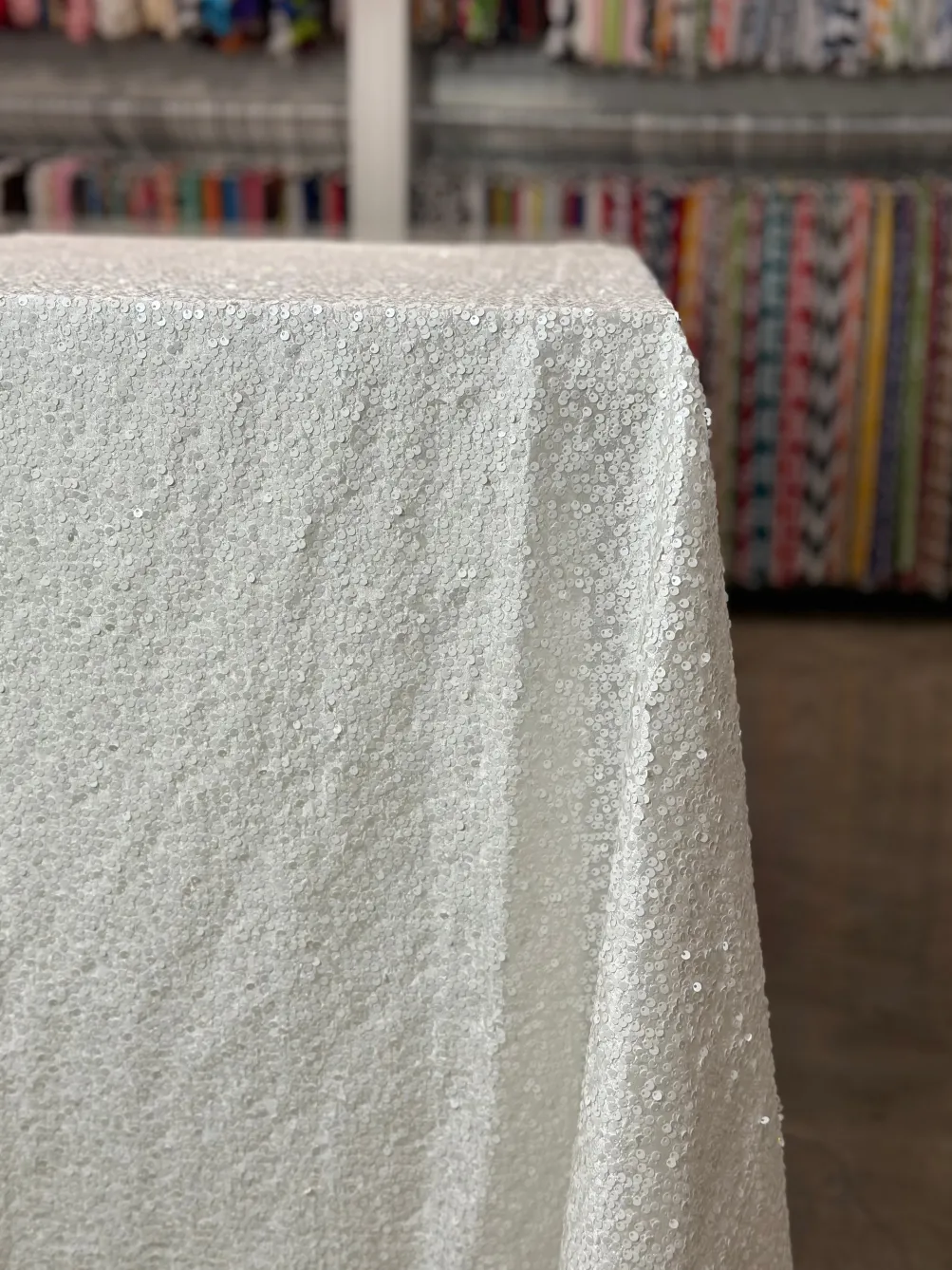 Taffeta Sequins Table Linen in White