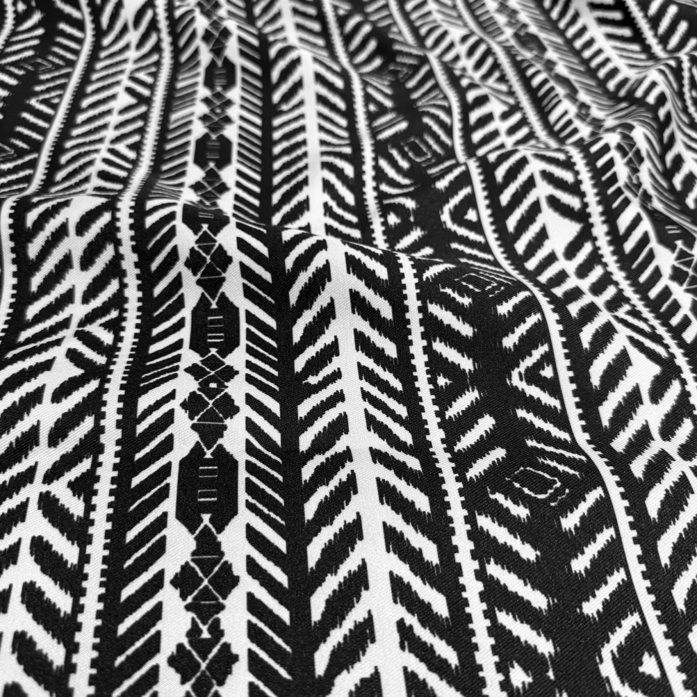 Topaz (Poly Print) Table Runner in Black / White