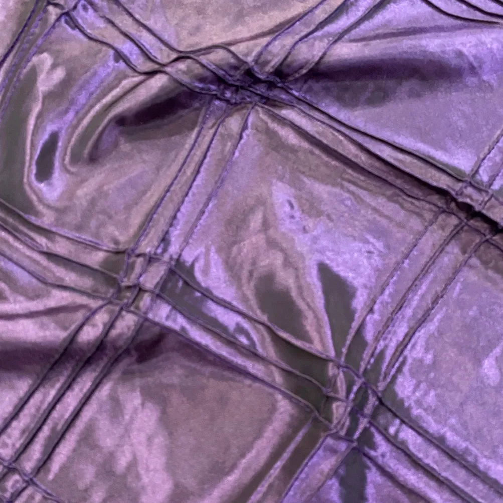 Triple Pleat Pintuck Table Linen in Raisin
