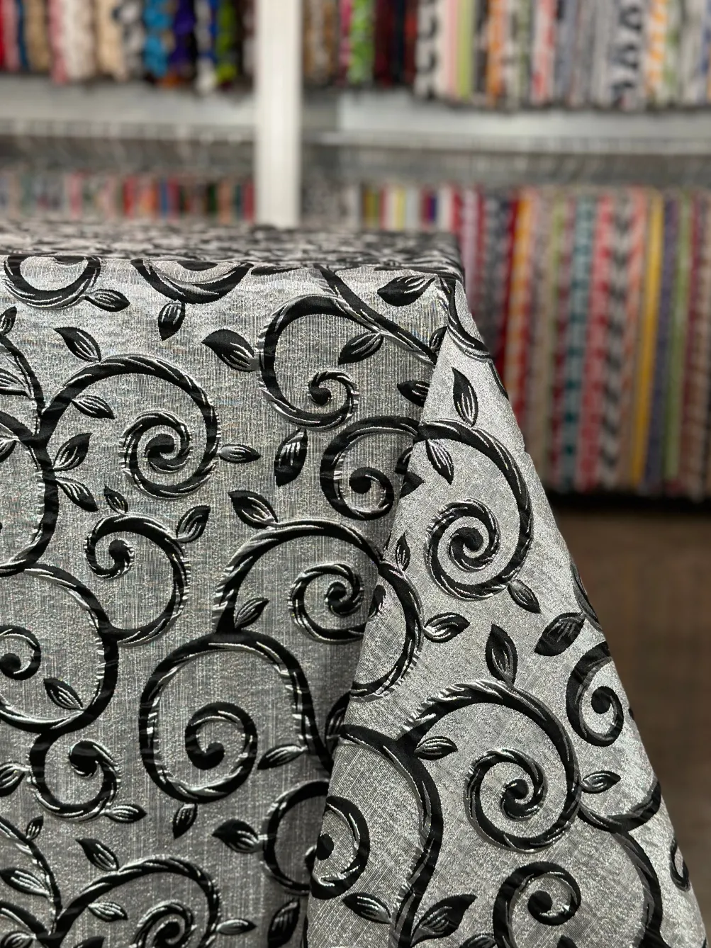 Tuscany Jacquard (Reversible) Table Linen in Black and Silver