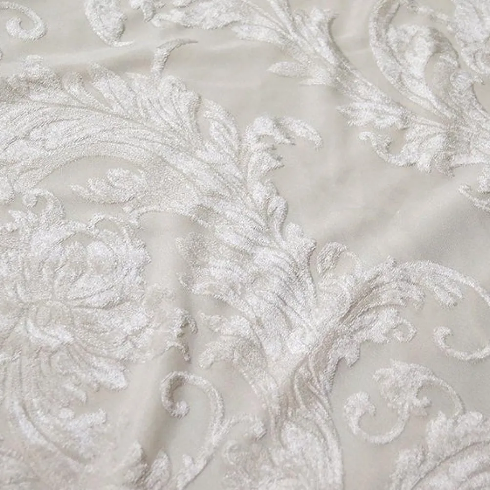 Victorian Jacquard Sheer Table Runner in Ivory