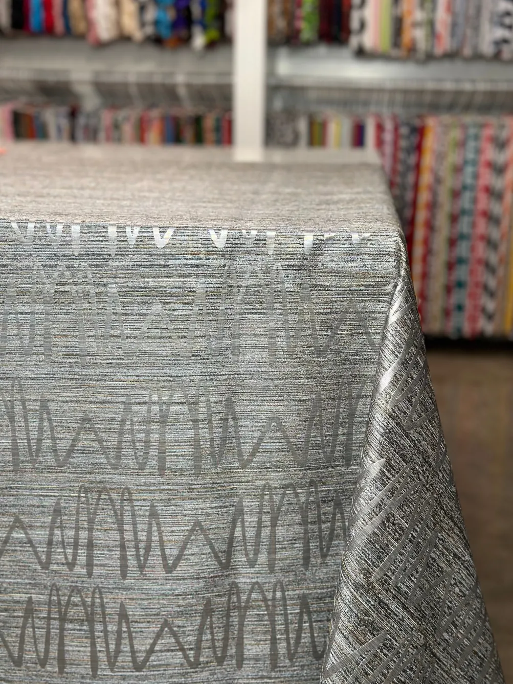 Zion Jacquard Table Linen in Silver